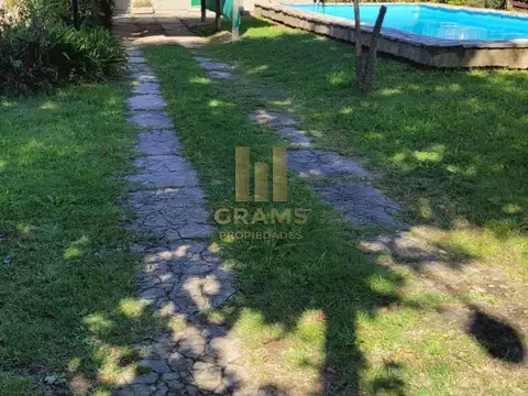 Casa venta de tres dormitorios, City Bell, La Plata