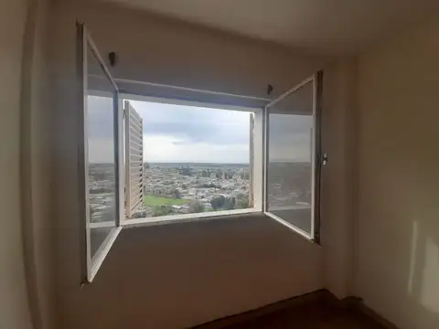 DEPARTAMENTO EN VENTA EN PERGAMINO TORRE UOM