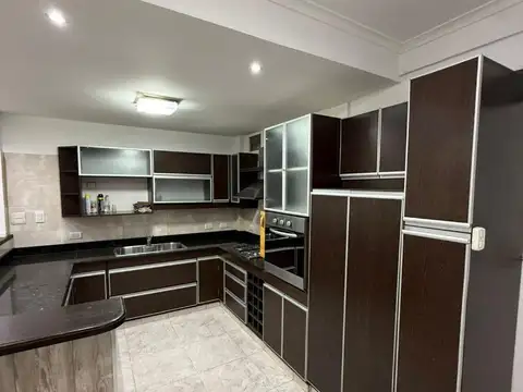 Departamento en Alquiler en Quilmes Oeste, $ 700.000