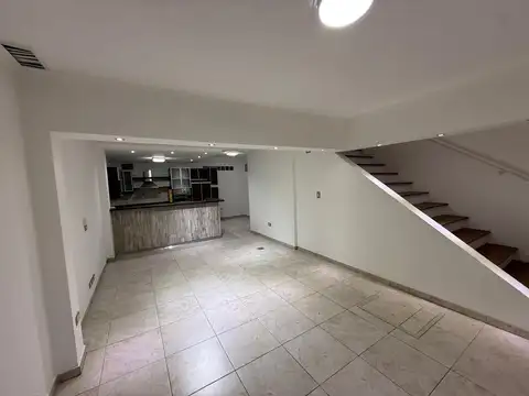 Departamento en Alquiler de 3 ambientes