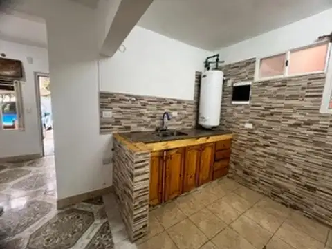 Depto Tipo Casa en Alquiler de 2 ambientes