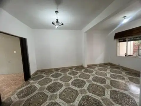 Depto Tipo Casa en Alquiler en Billinghurst, $ 500.000