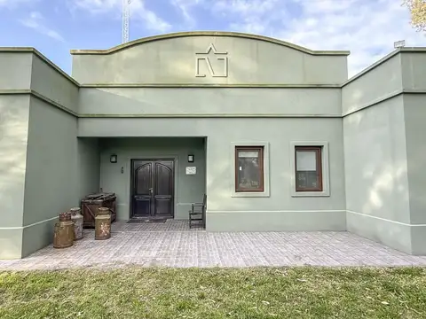 Chacra de 10 Has con casa y haras | Excelente entorno de campo