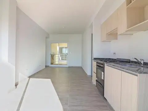 Departamento en Alquiler en Villa Ballester, $ 1.090.000