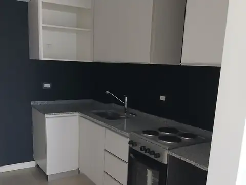 2 AMBIENTES  SOLO APTO PROFESIONAL .