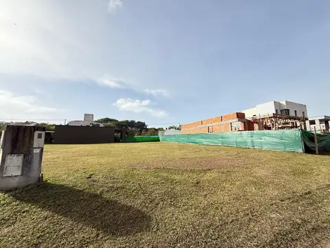 Terreno en Venta 30  mts Fondo