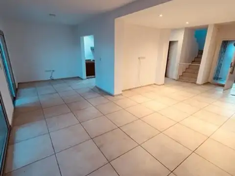 Duplex en Alquiler Claros del Bosque 3 dorm