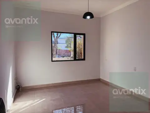 Casa 4 ambientes con 1 baño