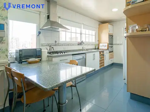 Departamento 4 ambientes con 2 baños