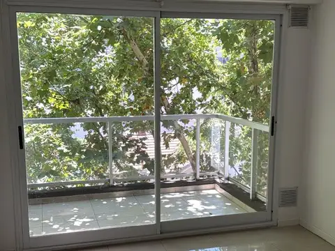 Departamento en Alquiler en Villa del Parque, $ 650.000