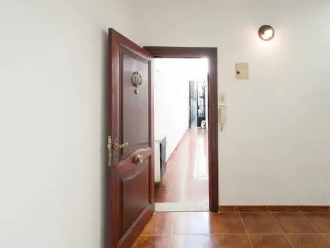 Departamento de pasillo - Barrio Martin