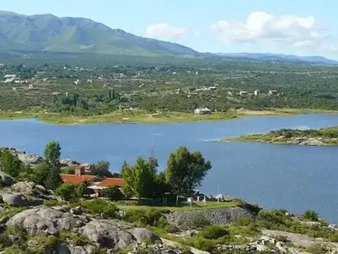 LOTE EN CAPILLA CON VISTA AL LAGO DE 600 MTS