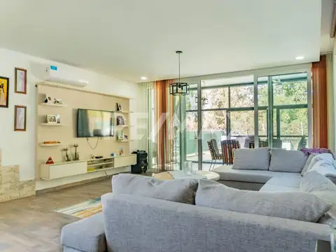 Casa en Venta en Neuquen, USD 465.000