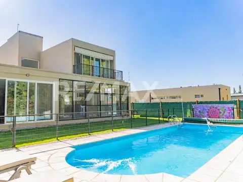 CASA EN VENTA I B° PRIVADO LOS NOTROS I NEUQUÉN