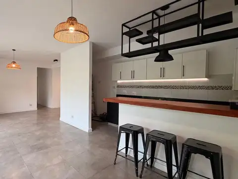 Departamento en  Bosque Alto 3 ambientes con gran orientación y jardín a la pileta - 2 cocheras