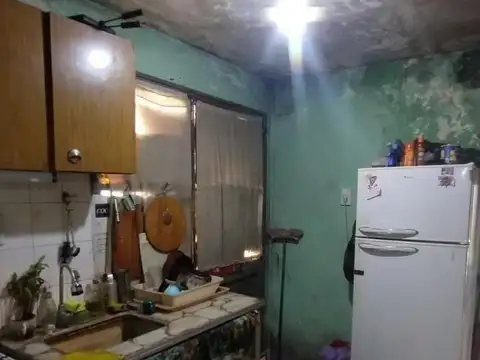 Casa en venta - 2 Dormitorios 1 Baño - Francisco Alvarez