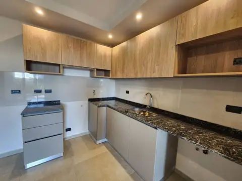 Avenida Duarte Quirós 3400