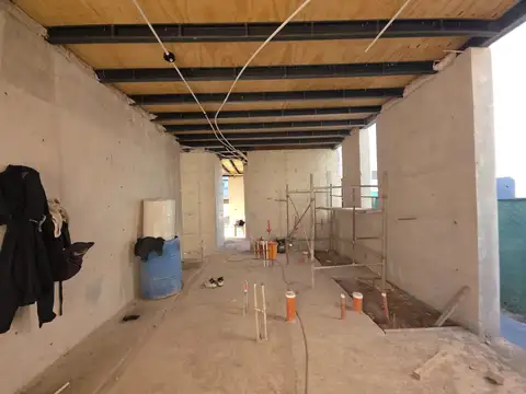 Casa 4 ambientes con 2 baños