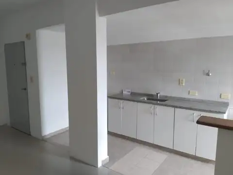 Departamento en Venta en Pompeya, USD 65.000