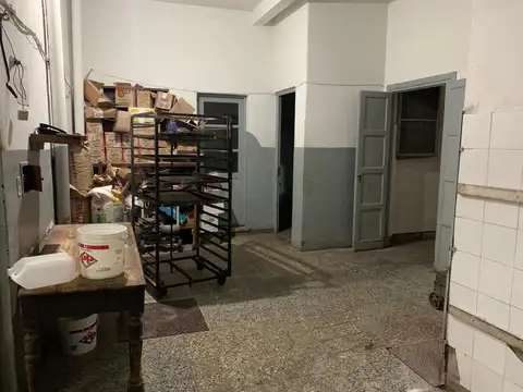 Local en Venta 40 años