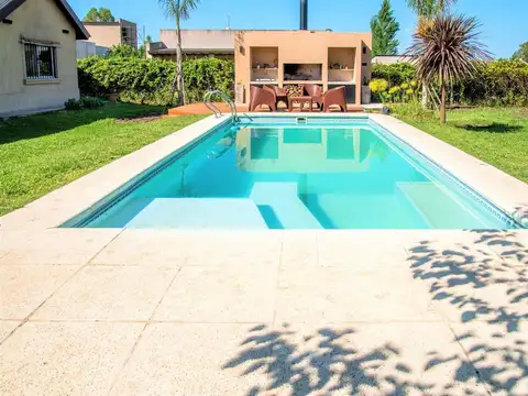 Quinta en Alquiler Temporal en Francisco Álvarez, USD 2.100