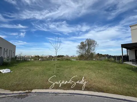 Terreno en Venta en El Cantón - Barrio Golf, USD 99.000