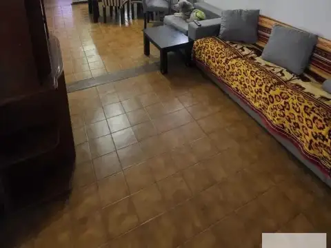 Departamento en venta - 2 Dormitorios 1 Baño - Almirante Brown