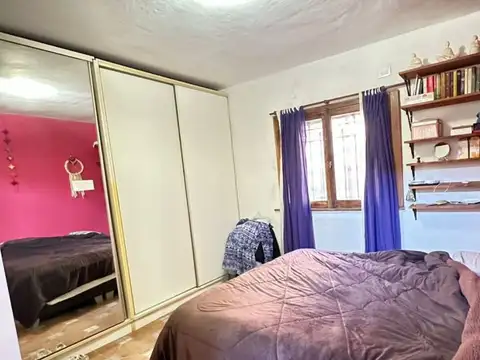 Casa 6 ambientes con 2 baños