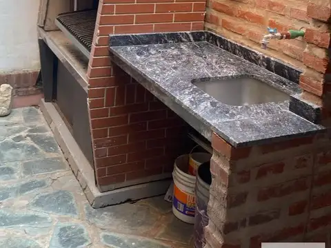 Depto Tipo Casa en Alquiler en La Plata, $ 700.000