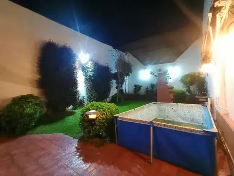 VENTA CASA 5 AMB. CON PARQUE Y COCHERAS CABALLITO