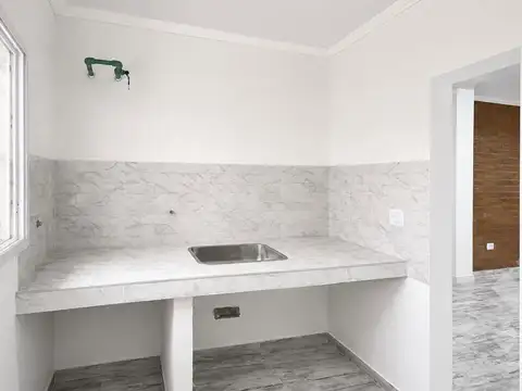 Local en Alquiler en Neuquén, $ 2.000.000