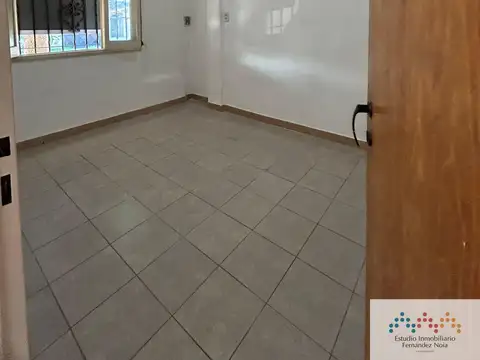 Depto Tipo Casa en Venta en Lomas de Zamora, USD 42.000