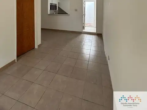 Depto Tipo Casa 2 ambientes con 1 baño