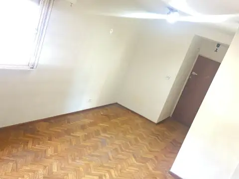 Avenida Rivadavia 4100, Piso 2