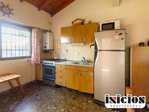 Casa 4 ambientes con 1 baño