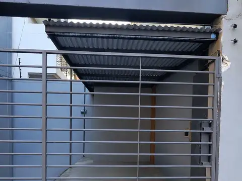 VENTA COCHERA DOBLE PORTÓN AUTOMATIZADO LANÚS ESTE
