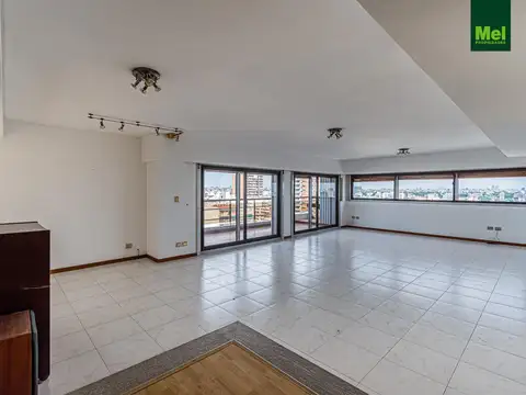 Departamento en Venta de 4 dormitorios