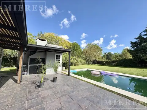Casa 6 ambientes con 3 baños