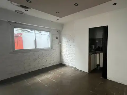 EN VENTA PH CON TERRAZA EN SAN JOSE PARA RECICLAR