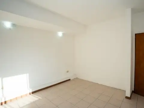 Depto Tipo Casa en Venta de 2 ambientes
