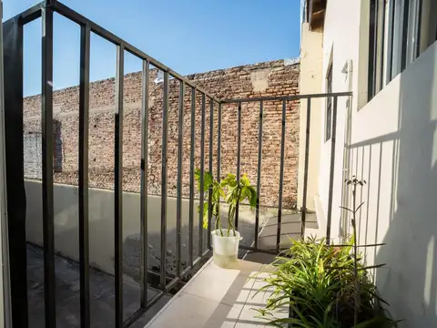 Depto Tipo Casa en Venta con 1 cocheras