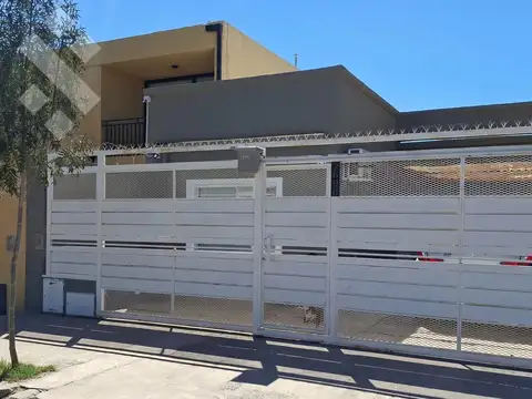 En Venta | Casa de 3 Dormitorios | Obrero Argentino y Belisle | Neuquén Capital