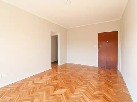 Departamento en Venta en Parque Chacabuco, USD 150.000