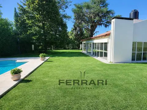Funes- Con Gran Parque Arbolado - Pileta - Quincho
