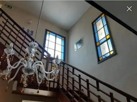 Casa 10 ambientes con 9 baños