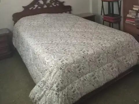 PH AL FRENTE - 3 AMBIENTES C/GARAGE  A REFACCIONAR