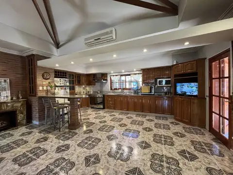Casa en Venta en Villa Elvira, USD 330.000