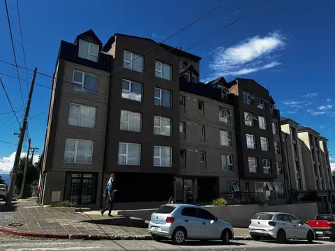 Departamento en Venta en Barrio Belgrano, San Carlos de Bariloche-Monoambiente luminoso.