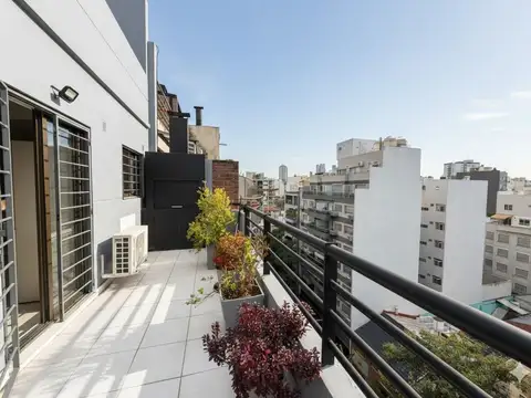 VENTA DUPLEX 4 AMB C/ ESCRITORIO Y COCH CABALLITO