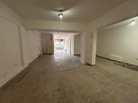 Depto Tipo Casa en Alquiler de 4 ambientes